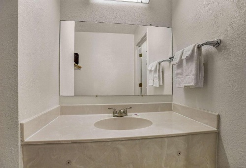 Motel 6-Clovis, NM image 10