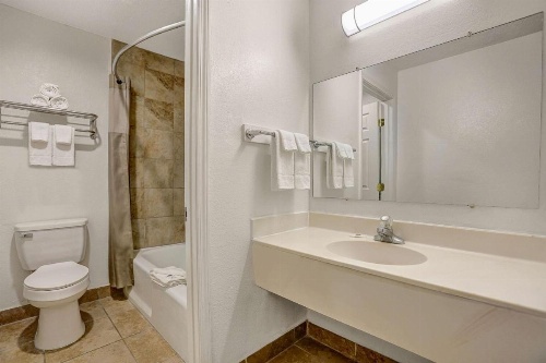 Motel 6-Clovis, NM image 11