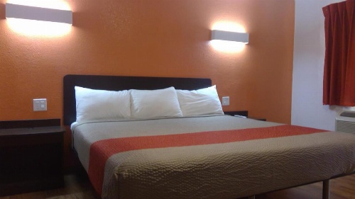 Motel 6-Clovis, NM image 40